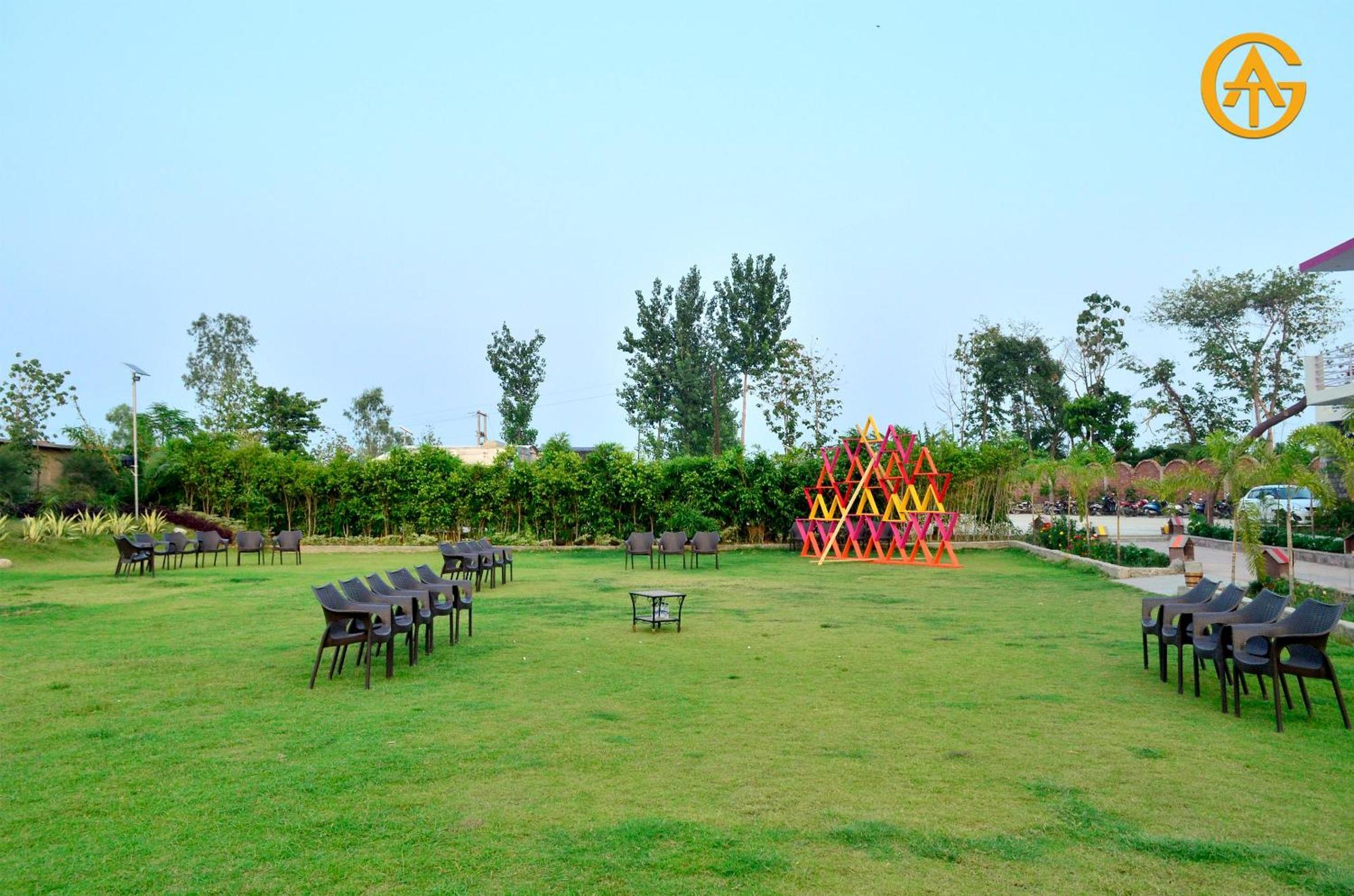 Tag Resorts The Banyan Retreat Rāmnagar Exterior foto
